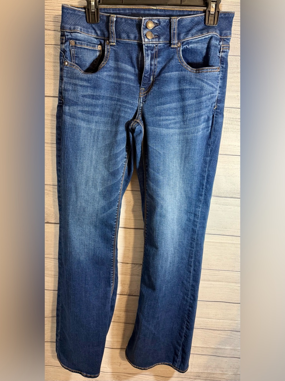 American Eagle Outfitters Women's Medium Blue Straight-Leg Jeans